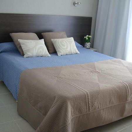 Hostal Tahiti Rs Salou Buitenkant foto