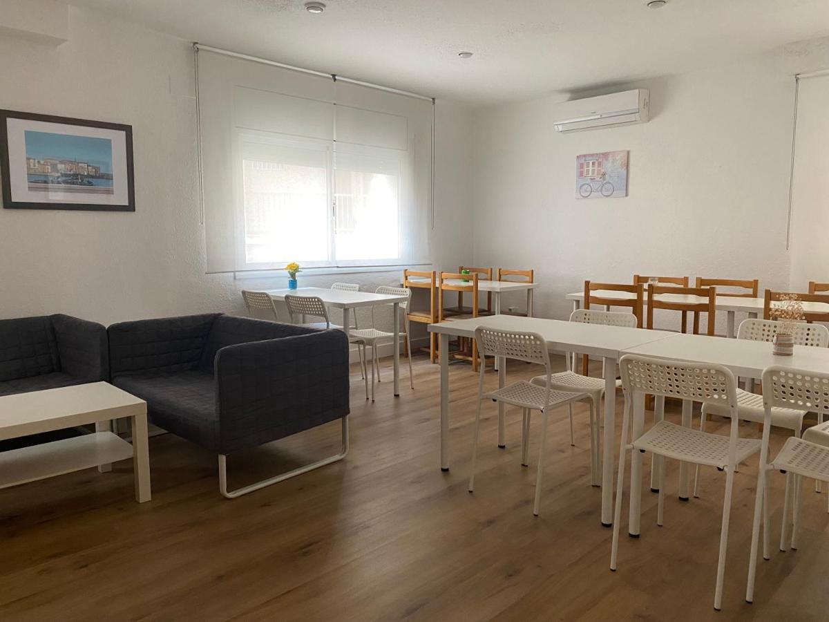 Hostal Tahiti Rs Salou Buitenkant foto