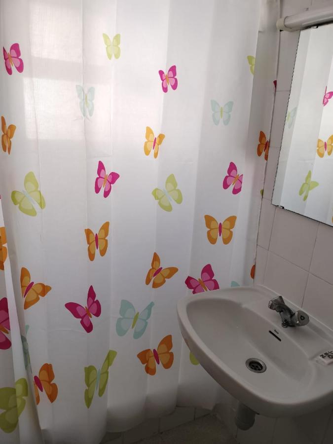 Hostal Tahiti Rs Salou Buitenkant foto