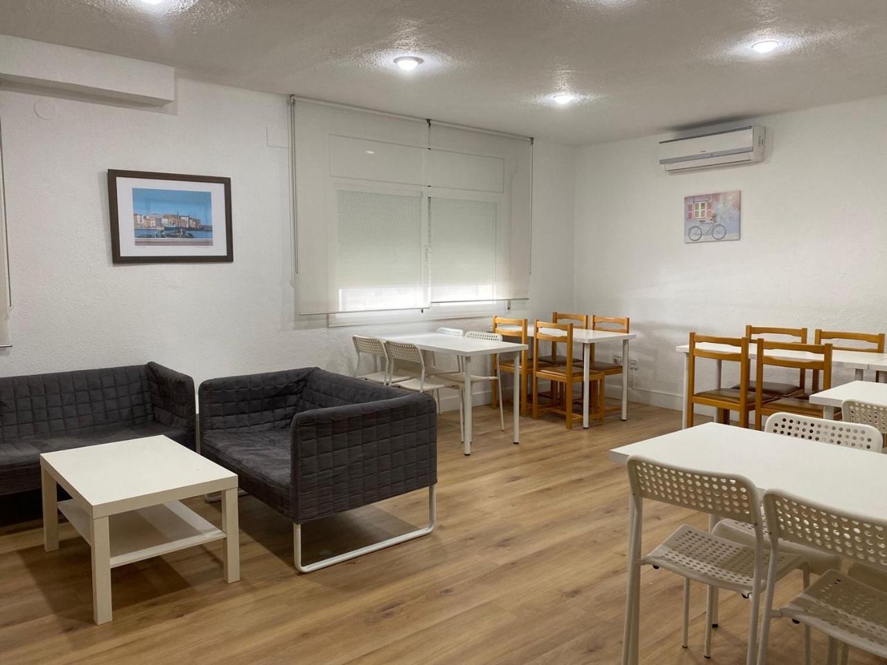Hostal Tahiti Rs Salou Buitenkant foto