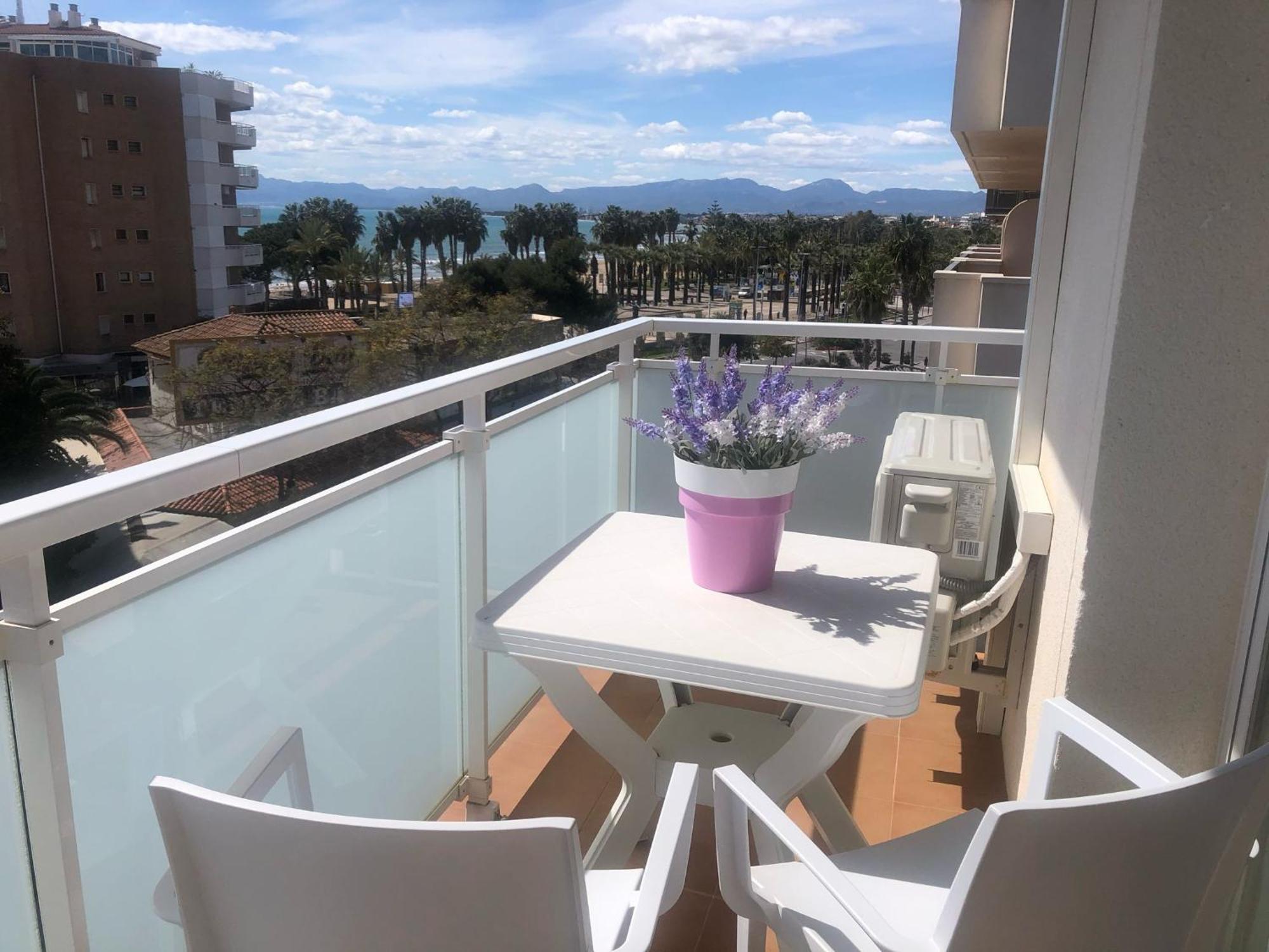 Hostal Tahiti Rs Salou Buitenkant foto